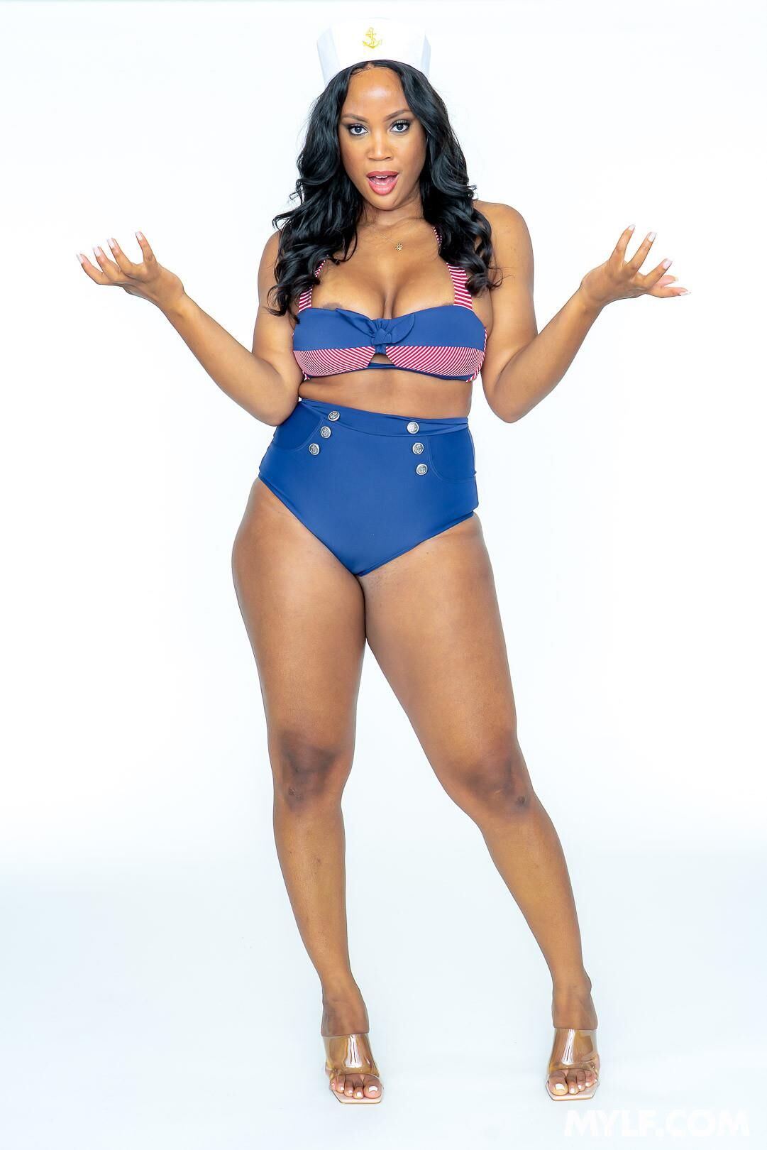 August Skye Yo私の義理の息子は変態です！ 