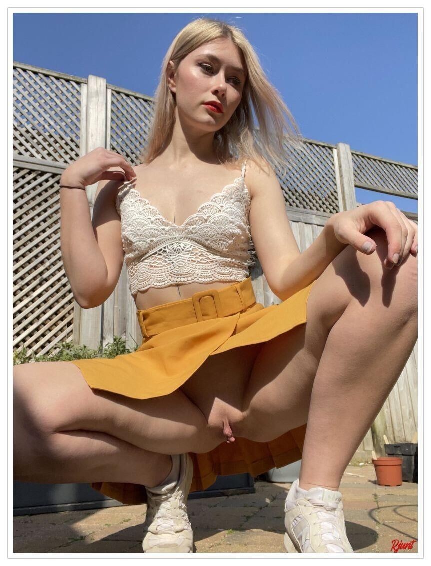 写真の服upskirt