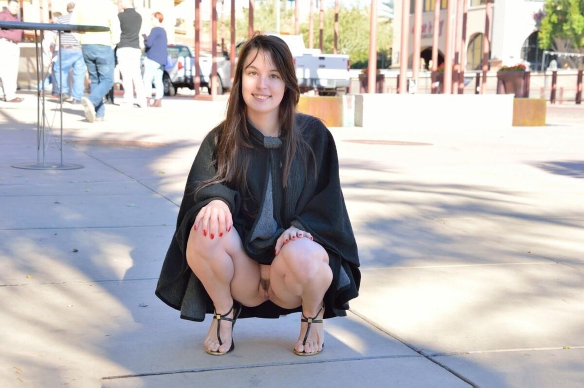 写真の服upskirt