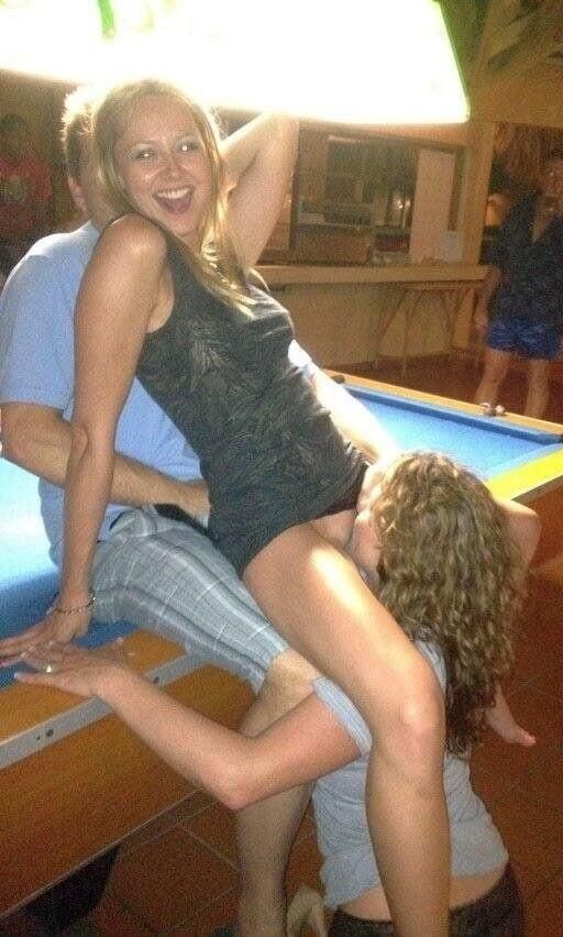 Moms, esposas y hermanas de Hooker