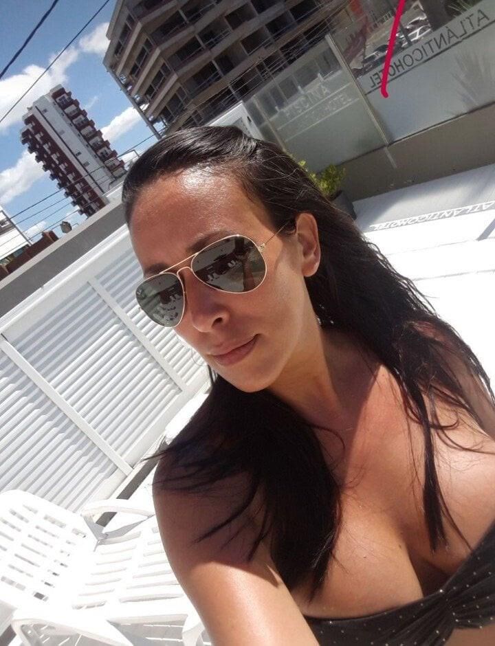 Milfs and mothers 