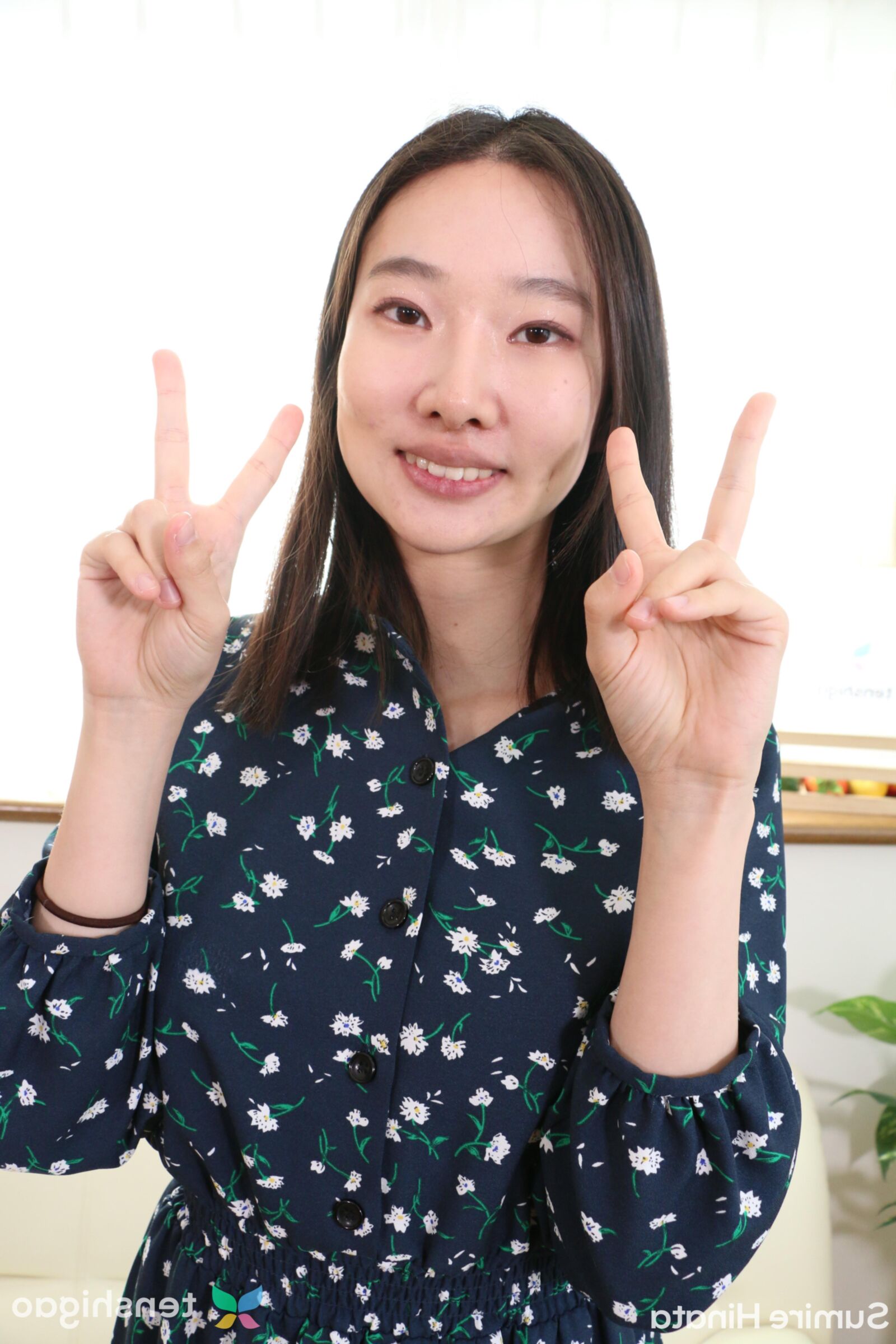 彼女のおっぱいは、彼女がトップにいるとき、彼女のおっぱいを完璧に見せます
