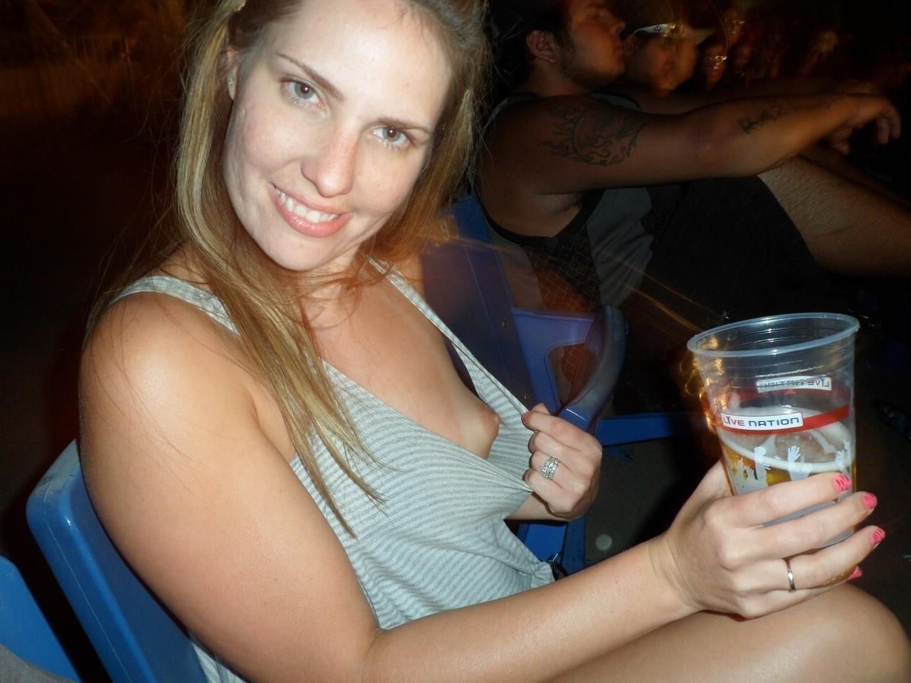 Noche de citas en el club