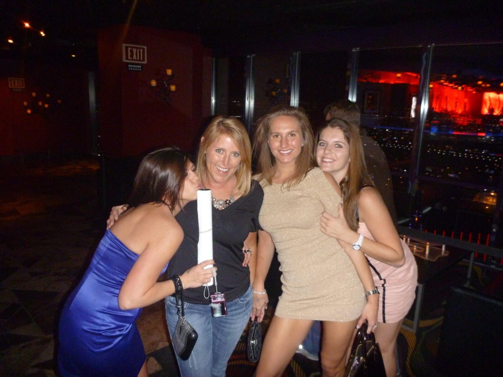 Noche de citas en el club