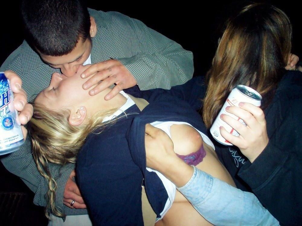 Noche de citas en el club