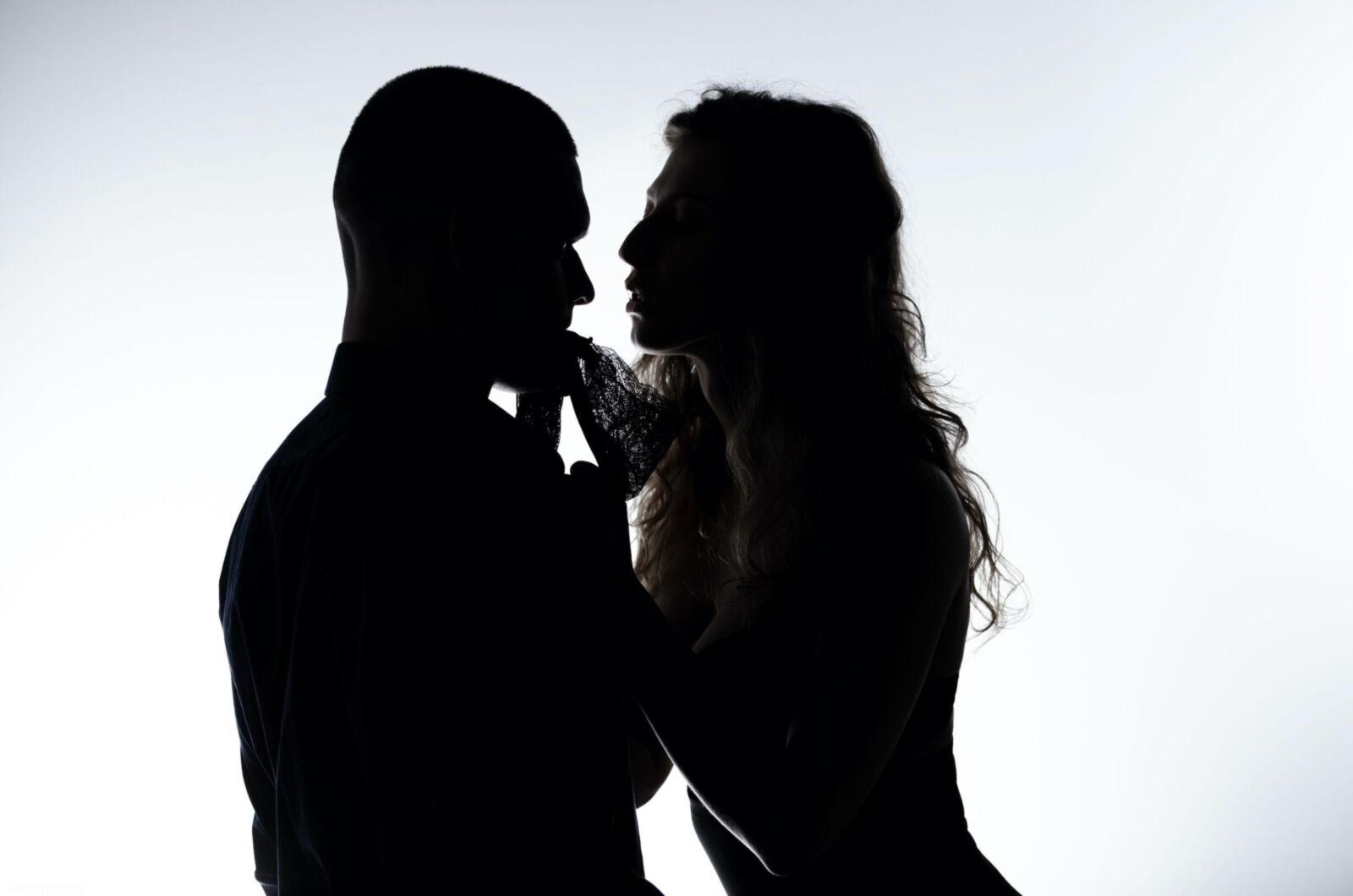 Sexart Emylia argan me traite gentiment
