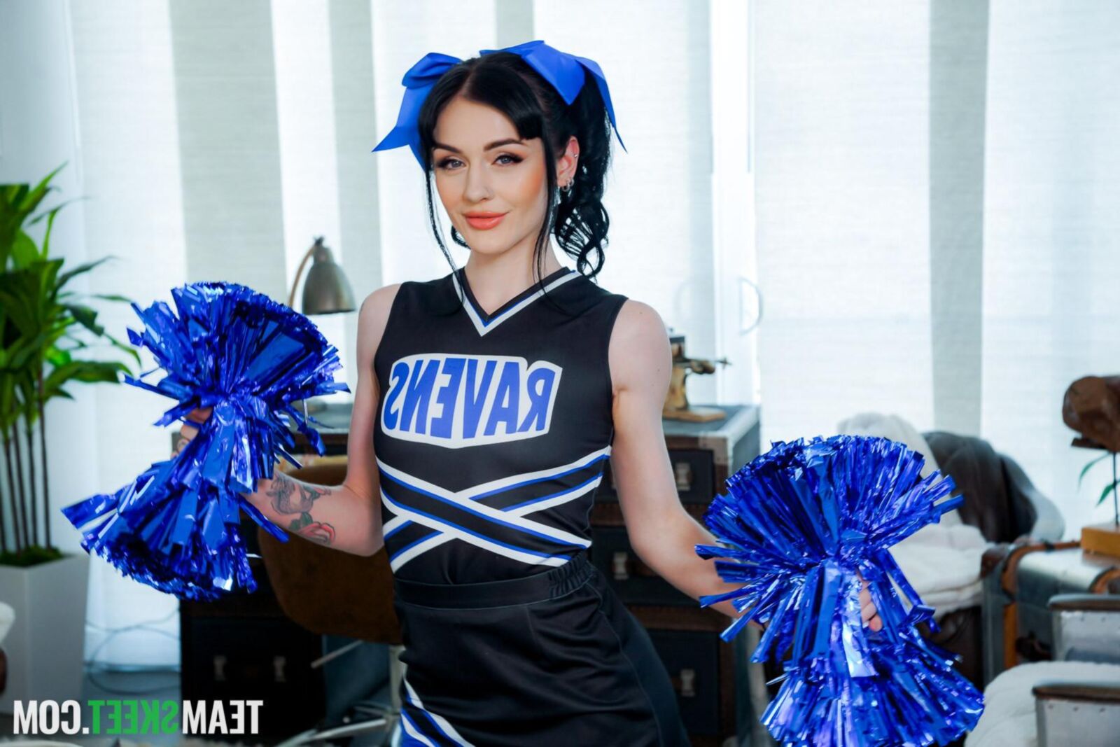 Rosalyn sphinx yo, Asteria jade yo ce que font les pom-pom girls
