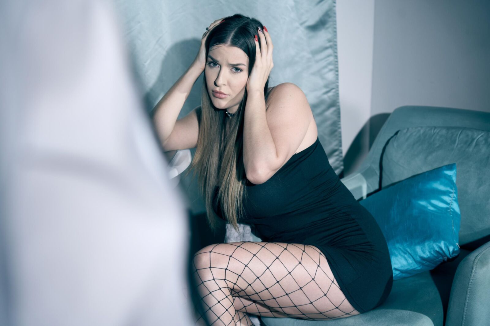 Marica Chanelle mal en el trabajo, genial en el sexo