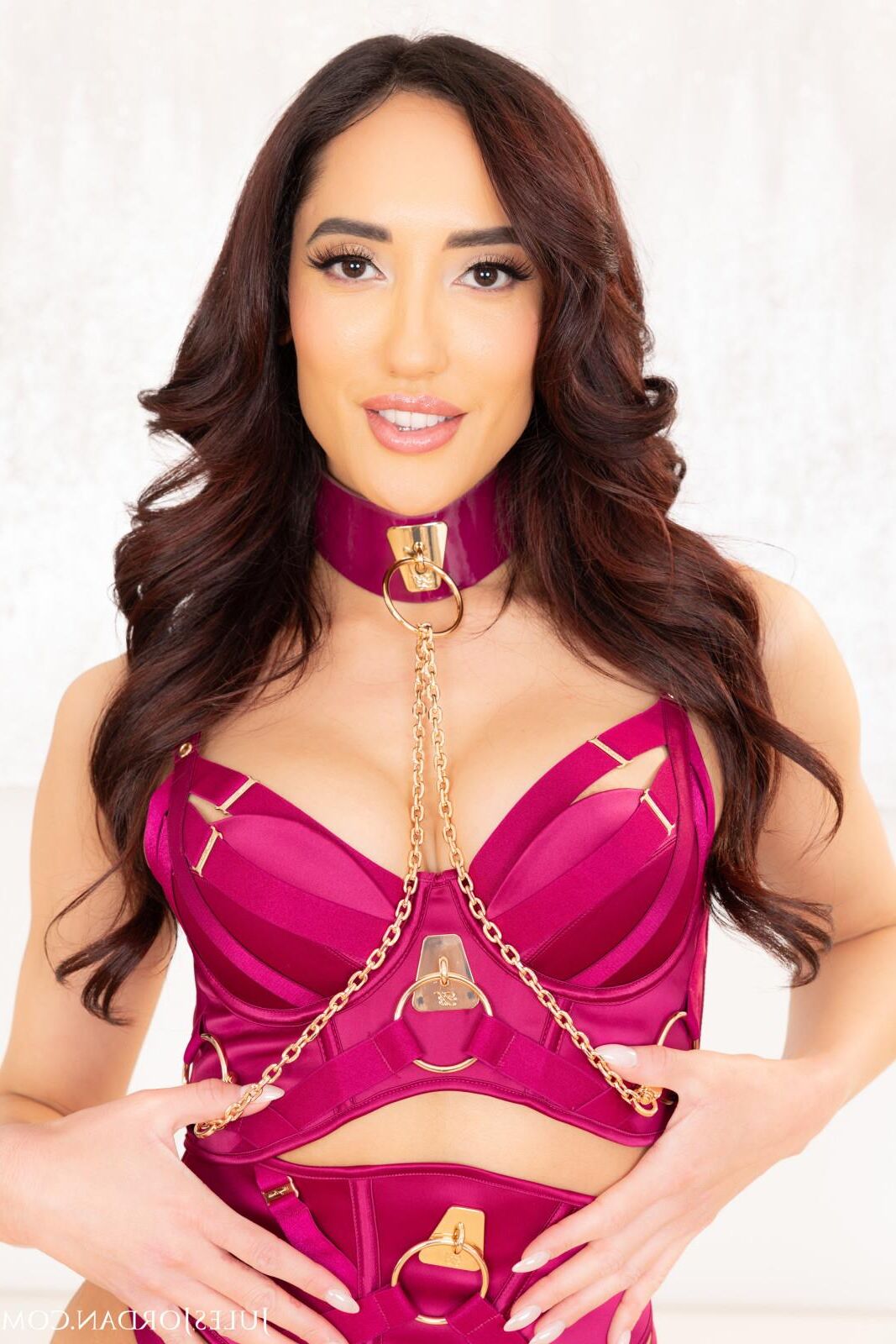 Chloe Amour Yo Backdoor Hollywood Cash possède son cul