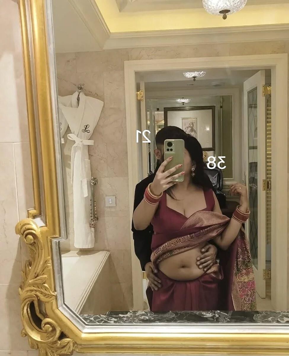 ハードコアとソフトコア（Desi Indian Aunties and Milf）