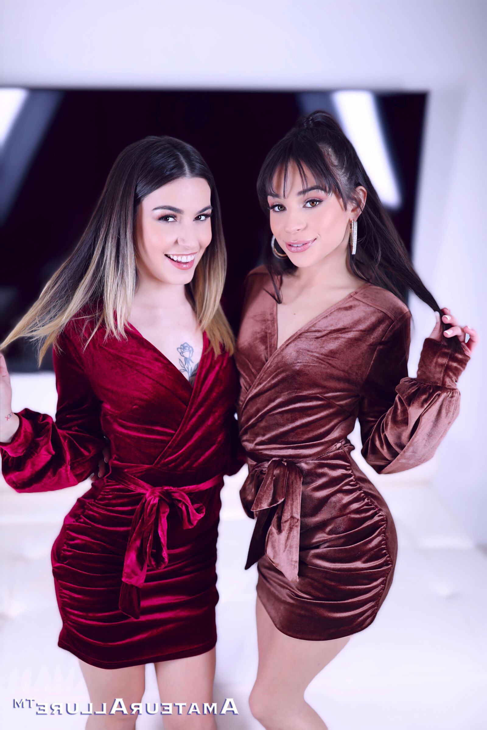 Chanel Camryn et Aria Valencia Hot Valentine's trio