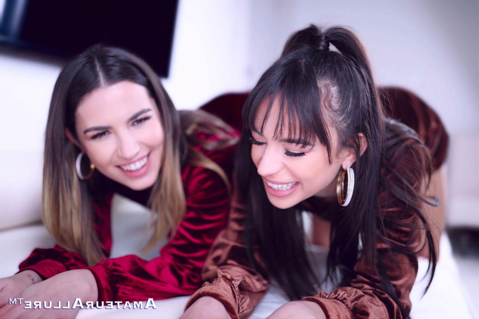Chanel Camryn et Aria Valencia Hot Valentine's trio