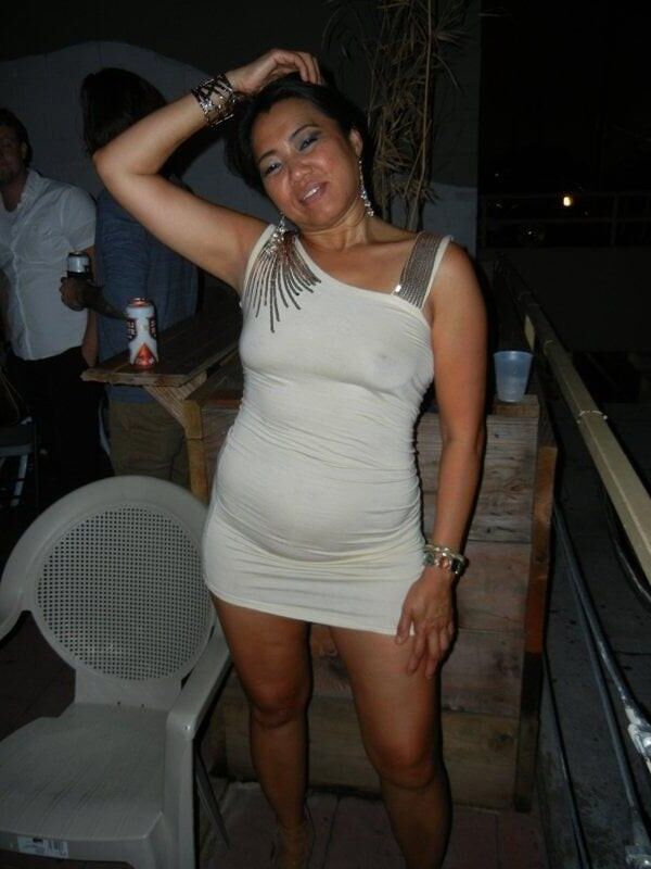 Milfs and mothers 