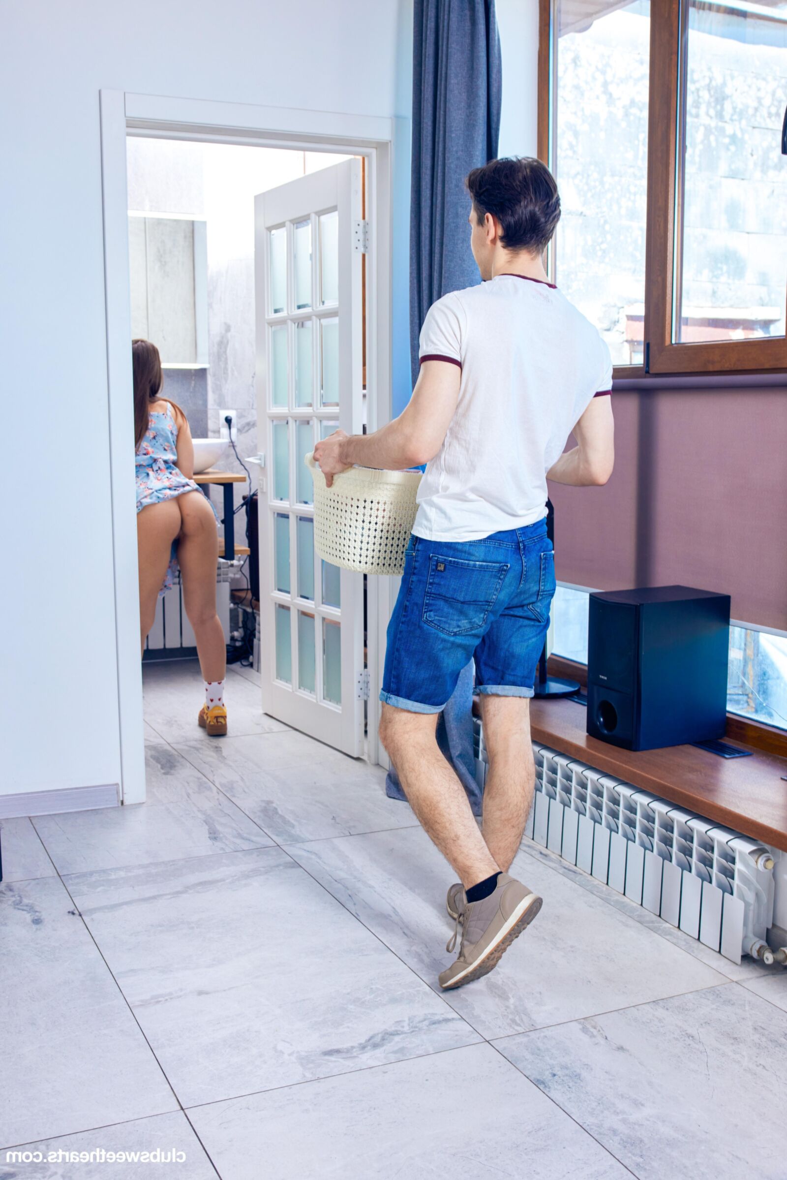 スミコはパンティーの日を笑顔にしない