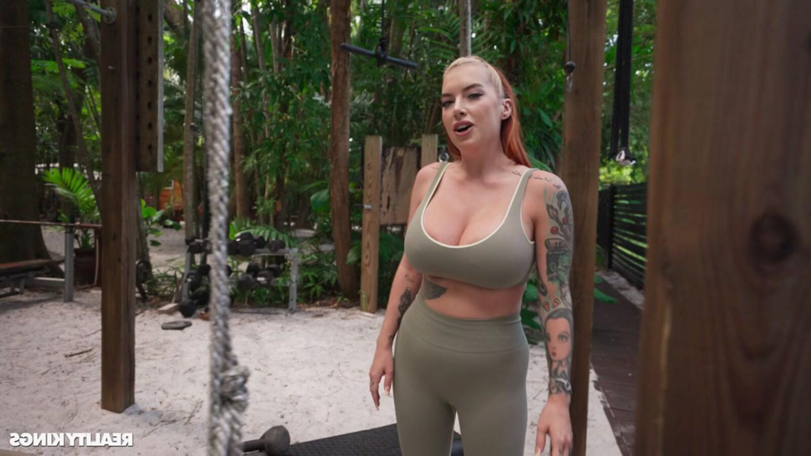 Cubbi Thompson yo Making Him Sweat!