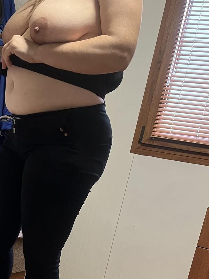Yo Horny BBW Amateur