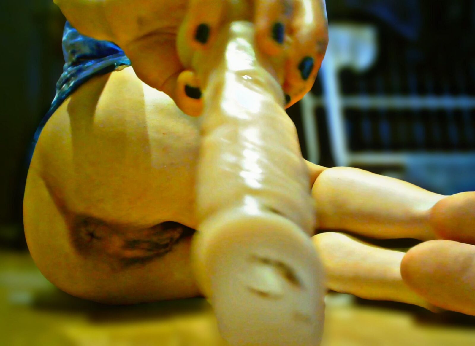 Littekissmuffin's Graphic Gape